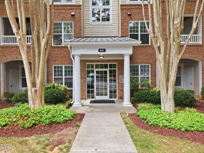 /international/us/8041-allyns-landing-way-raleigh-nc-110108999974/