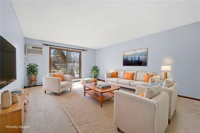 /international/us/11160-anderson-lakes-parkway-eden-prairie-mn-110108071761/