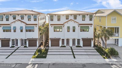 /international/us/605-fort-fisher-boulevard-s-kure-beach-nc-110106123724/