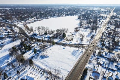 /international/us/8545-penn-avenue-s-bloomington-mn-110097687220/