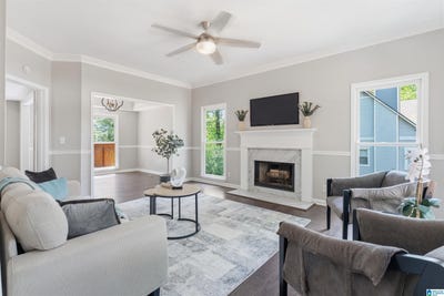 /international/us/1617-beckham-drive-homewood-al-110105367132/