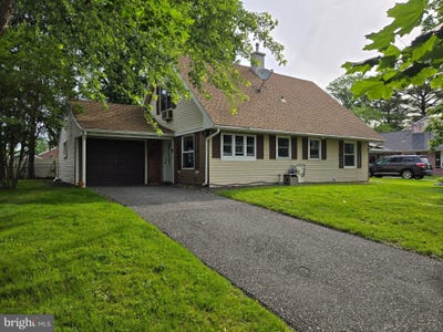 /international/us/33-middlebury-lane-willingboro-nj-110108412144/
