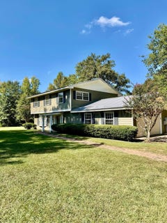 /international/us/118-magnolia-street-livingston-al-110120415485/