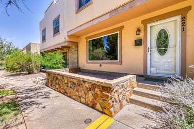 /international/us/221-montebello-drive-el-paso-tx-110108908075/