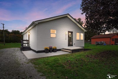 /international/us/33106-w-jefferson-avenue-brownstown-mi-110120575742/