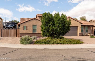 /international/us/2052-s-navajo-court-chandler-az-110105884266/