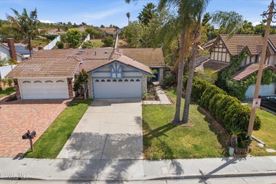 /international/us/8462-e-amberwood-street-anaheim-ca-110107311902/