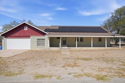 /international/us/1601-owens-avenue-three-rivers-tx-110106368792/
