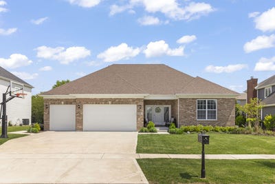 /international/us/20963-benjamin-drive-shorewood-il-110107987626/