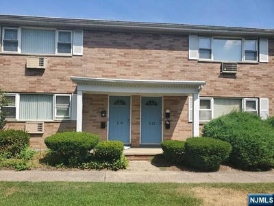 /international/us/2-18-virginia-drive-fair-lawn-nj-110105839048/