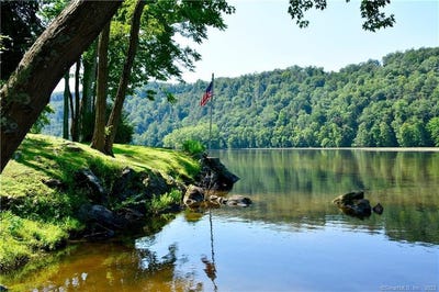 /international/us/67-lake-lillinonah-road-n-bridgewater-ct-110106073678/