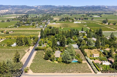 /international/us/1819-zinfandel-lane-st-helena-ca-110102165880/
