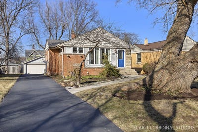/international/us/882-hillside-avenue-glen-ellyn-il-110108341339/