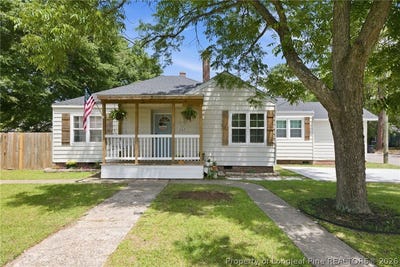/international/us/202-n-jackson-street-raeford-nc-110108387228/
