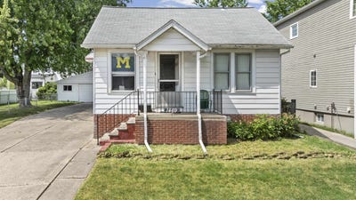 /international/us/1469-holland-street-birmingham-mi-110108879414/