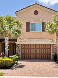 /international/us/15688-italian-cypress-way-wellington-fl-110098997409/
