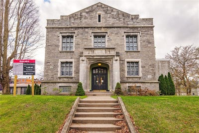 /international/us/421-university-ave-rochester-ny-110107984266/
