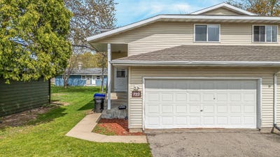 /international/us/722-n-hawthorne-drive-appleton-wi-110108127528/