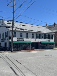 /international/us/26-main-street-orleans-ma-110108466399/