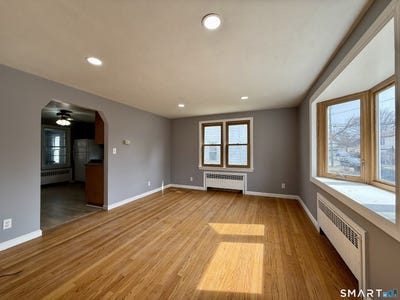 /international/us/37-alexander-avenue-waterbury-ct-110106467921/