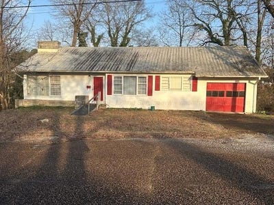 /international/us/2309-10th-ave-haleyville-al-110106209484/