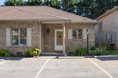 /international/us/176-s-austin-springs-road-johnson-city-tn-110108030724/