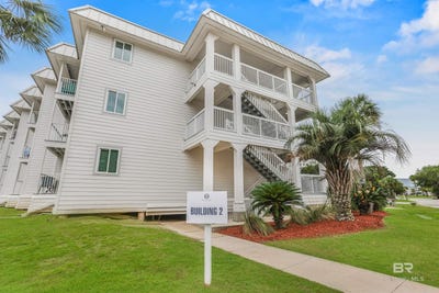 /international/us/400-plantation-road-gulf-shores-al-110108588333/