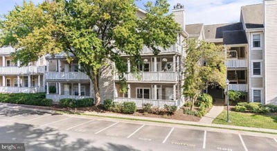 /international/us/14317-climbing-rose-way-centreville-va-110119799900/
