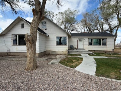 /international/us/4105-n-3000-w-sutherland-ut-110107652504/