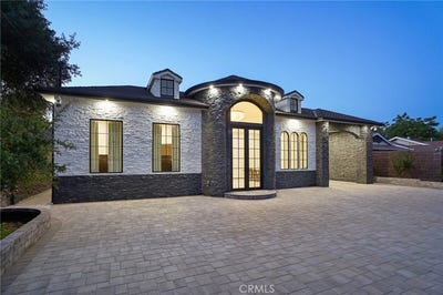 /international/us/17363-chase-street-northridge-ca-110119944407/