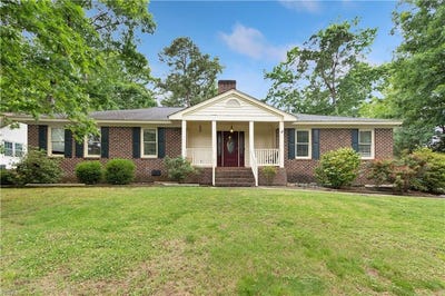 /international/us/107-thunderbird-lane-williamsburg-va-110108424954/