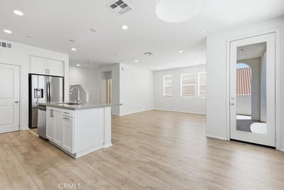 /international/us/1803-sonata-la-habra-ca-110109450442/