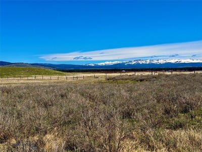 /international/us/nnn-laprele-creek-lane-west-yellowstone-mt-110107844903/