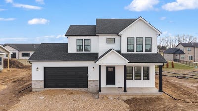 /international/us/610-clemens-drive-arlington-wi-110103416299/