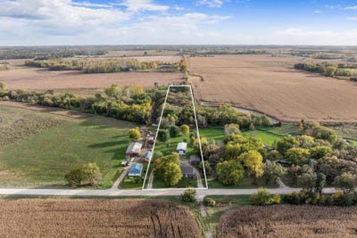 /international/us/53499-255th-street-austin-mn-110120636749/