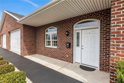 /international/us/909-valentina-ln-lower-burrell-pa-110106338410/