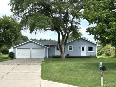 /international/us/8475-bridge-lake-road-springfield-twp-mi-110109137132/
