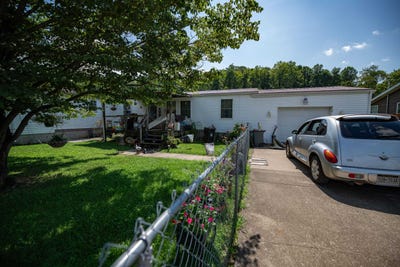 /international/us/611-hazeltine-drive-huntington-wv-110101223879/