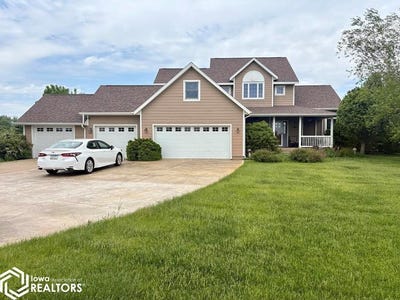 /international/us/110-spring-valley-dr-livermore-ia-110108875395/
