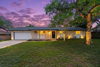 /international/us/4514-white-oak-drive-corpus-christi-tx-110108299074/