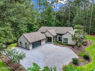 /international/us/8-sylvan-court-bluffton-sc-110102198074/
