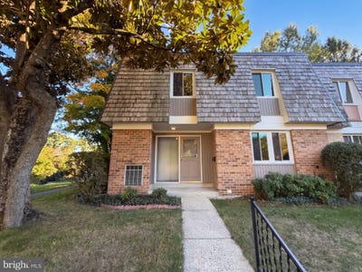 /international/us/19109-capehart-drive-montgomery-village-md-110120481679/