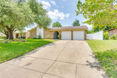 /international/us/205-scenic-drive-aledo-tx-110108498535/