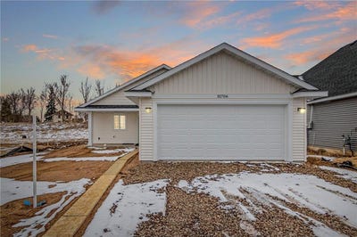 /international/us/31706-madison-road-lindstrom-mn-110103974913/