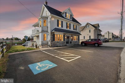 /international/us/3232-ridge-pike-norristown-pa-110104096038/