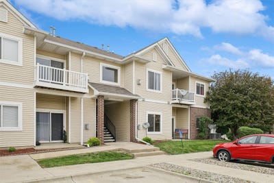 /international/us/1720-se-la-grant-parkway-waukee-ia-110108221537/
