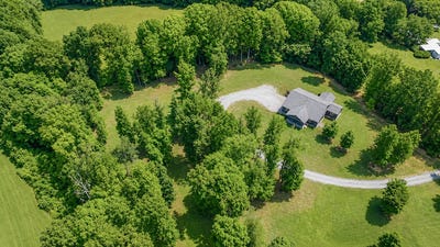/international/us/226-w-wilson-road-russell-springs-ky-110105735783/
