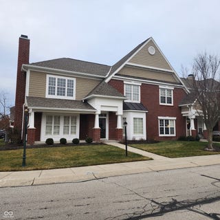 /international/us/15557-portland-drive-westfield-in-110107549678/