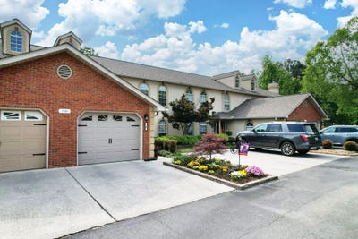 /international/us/1705-white-oak-lane-dalton-ga-110108269089/