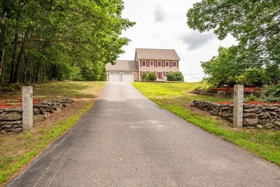 /international/us/13-sheepboro-road-rochester-nh-110100704328/